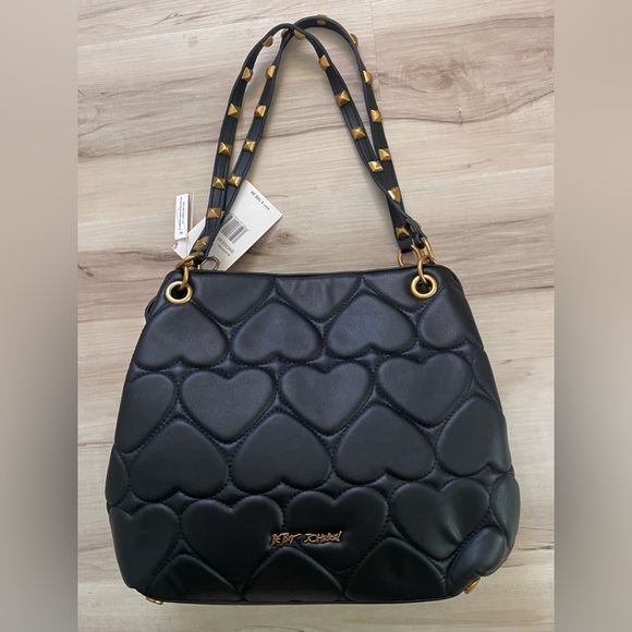 Betsey Johnson Handbags - Betsey Johnson Black Heart Pattern Shoulder Bag